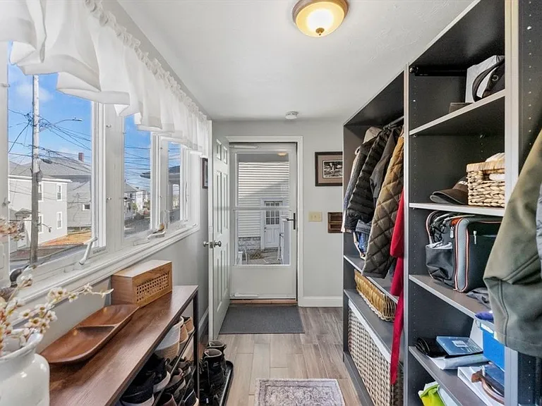8 Peck Ave #B — Photo 2