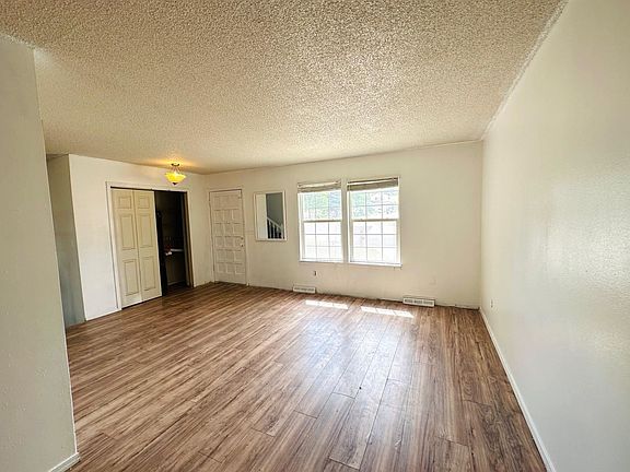 2nd image of 2276 Windwood Ct