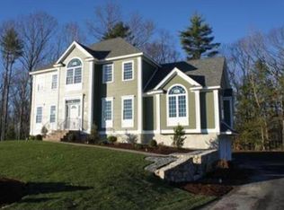 21 Brentwood Dr, Dracut, MA 01826