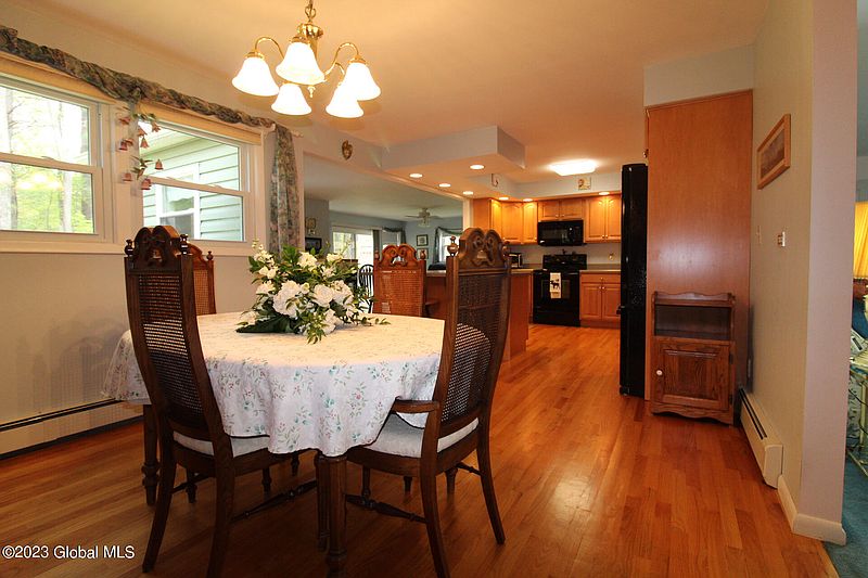 4th image of 56 Rolling Brook Drive