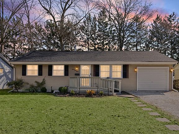 2nd image of 1637 Harper Dr
