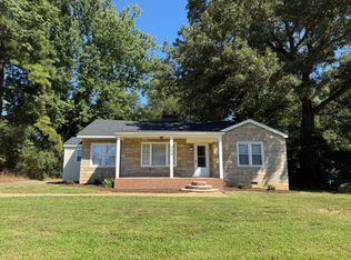 209 Cecil Dr, Winston Salem, NC 27105