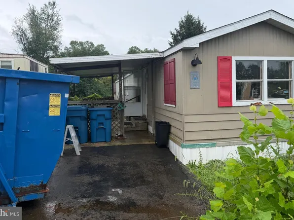 45 Park Ln, Holtwood, PA 17532