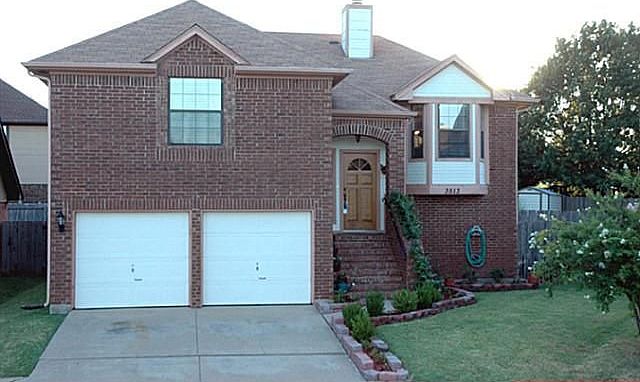 1st image of 3513 Montreal Dr