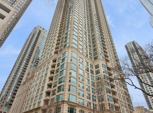 25 E Superior St APT 3903, Chicago, IL