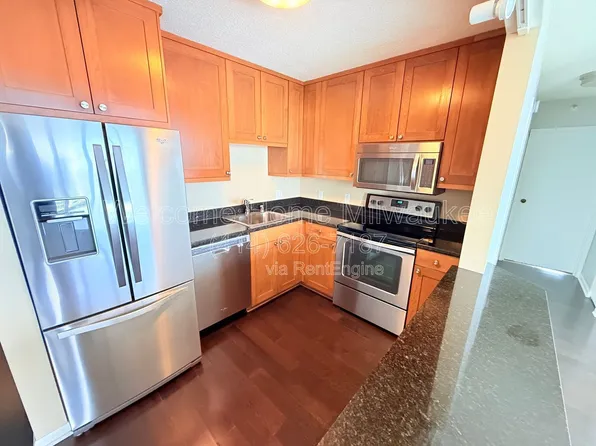 1660 N Prospect Ave Unit 2702, Milwaukee, WI 53202