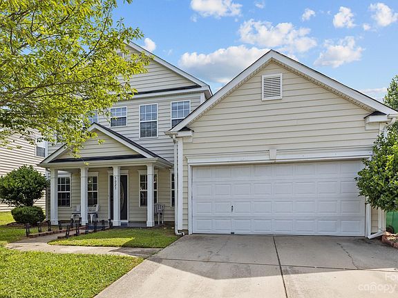 3rd image of 5023 Stowe Derby Dr