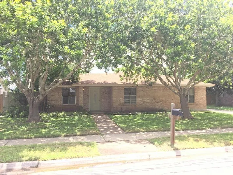 302 Timbertrail Cir