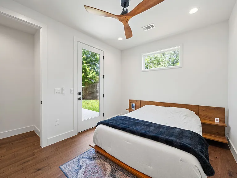 2609 Willow St #2 — Photo 5