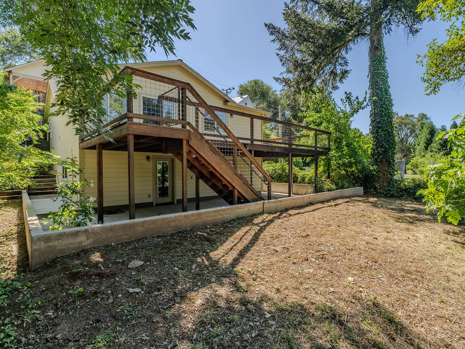 3 bed, 2.5 bath, 1980 sqft, $3,200 — Photo 4