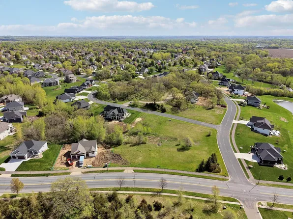 2745 General Sieben Dr, Hastings, MN 55033