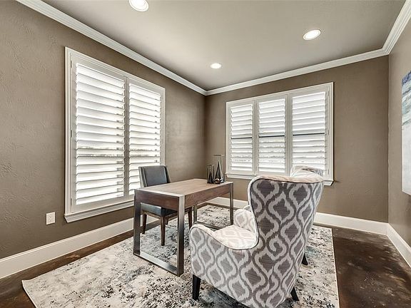 3rd image of 118 Forest Meadow Dr