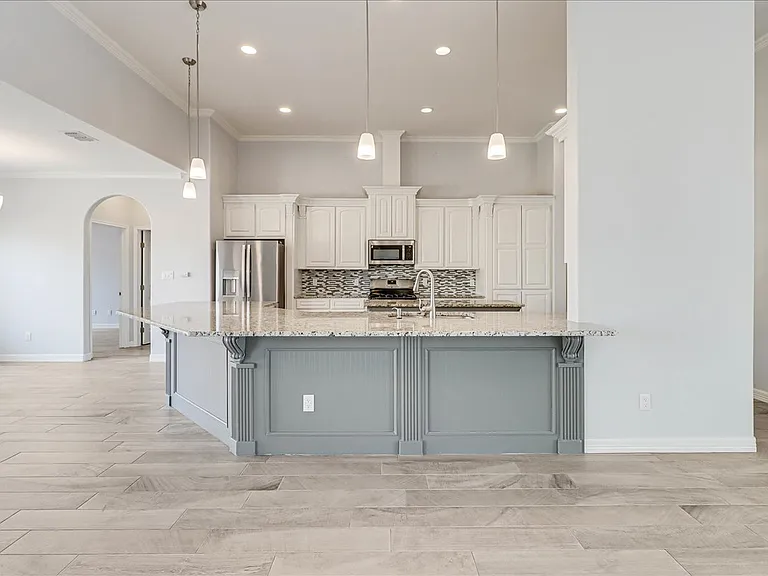 15501 Escapade St — Photo 24