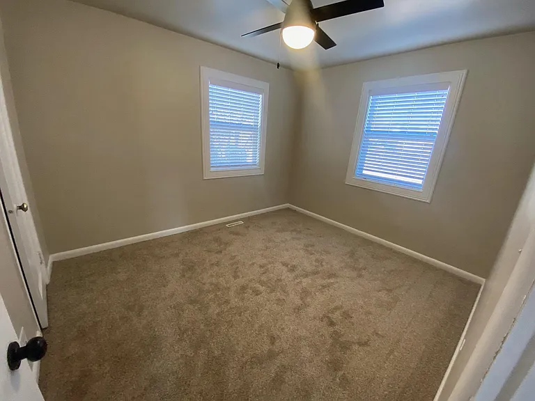 4616 S Logan St — Photo 19
