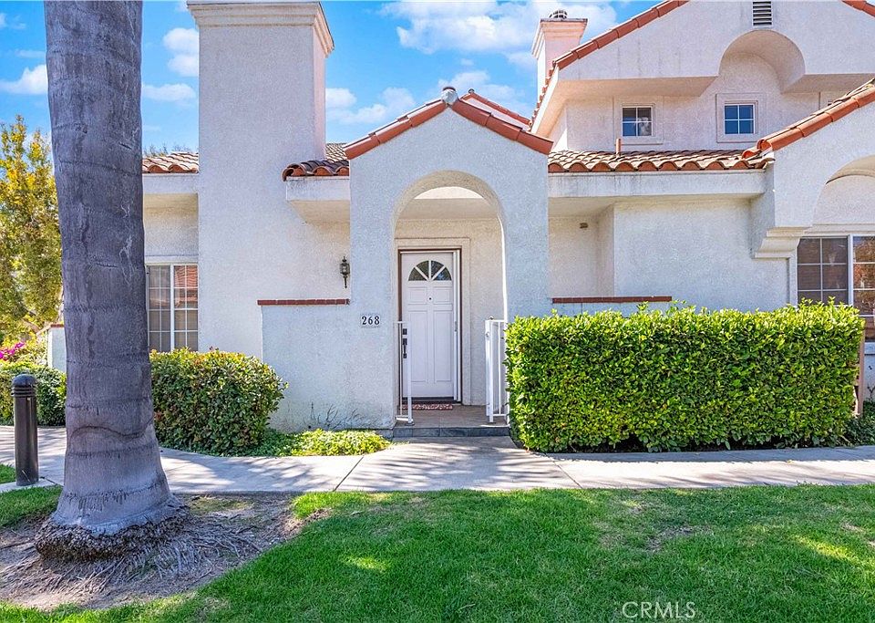 1st image of 268 Camino Cortina