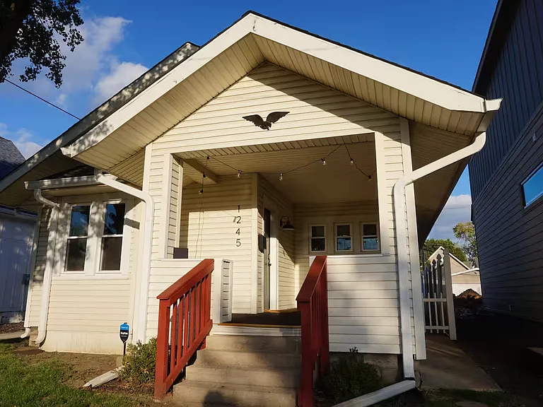 1245 Hartford St — Photo 1