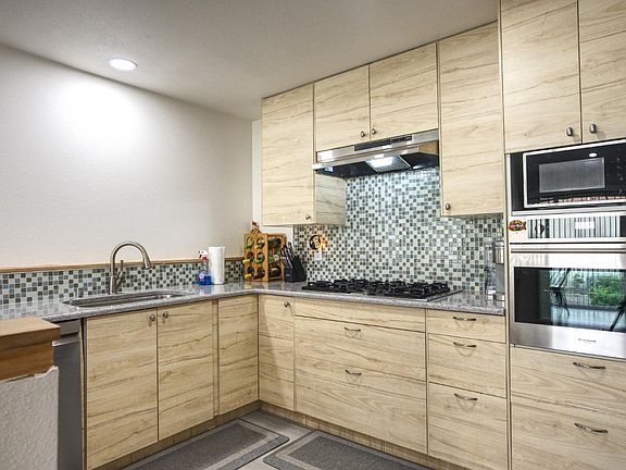 3rd image of 418 Mill Pond Dr #418
