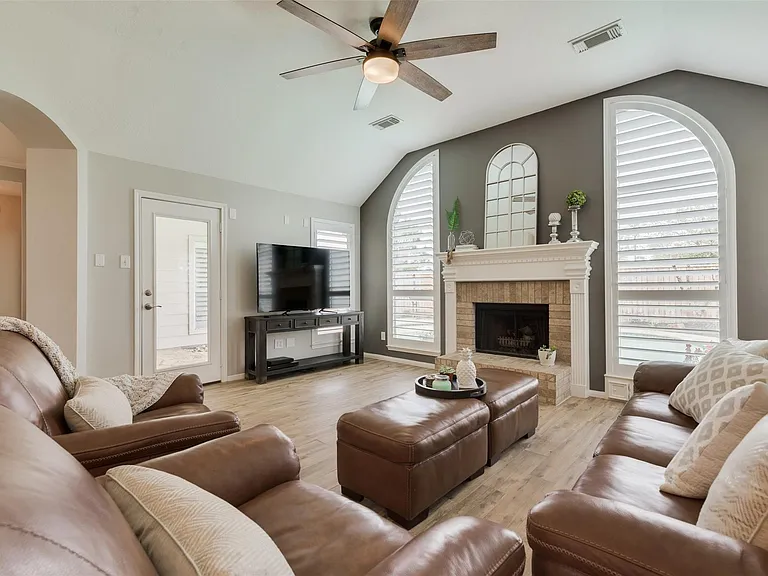 13807 Halpren Falls Cir — Photo 11