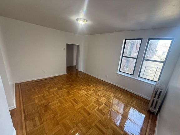 2nd image of 2631 Marion Ave #5H