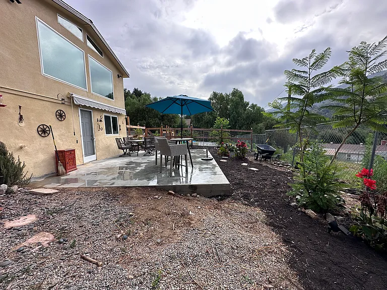1070 Alta Vista Rd — Photo 3