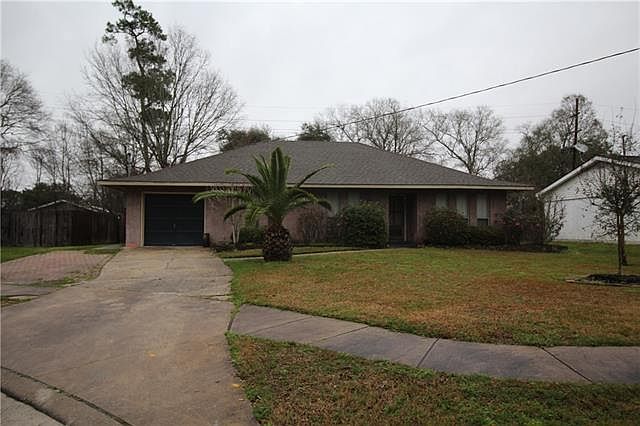 1st image of 116 Woodcrest Dr