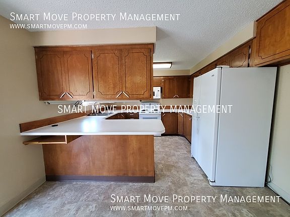 5th image of 8811 W Brynwood Dr