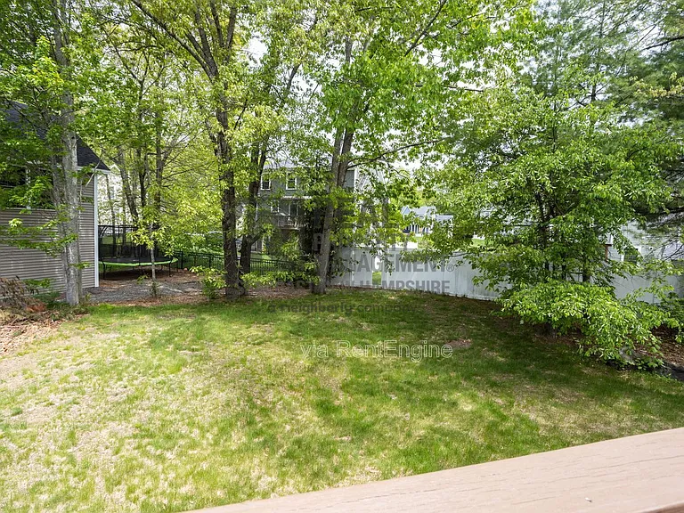 8 Winslow Dr — Photo 36