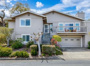 7064 Overlook Dr, Santa Rosa, CA 95409