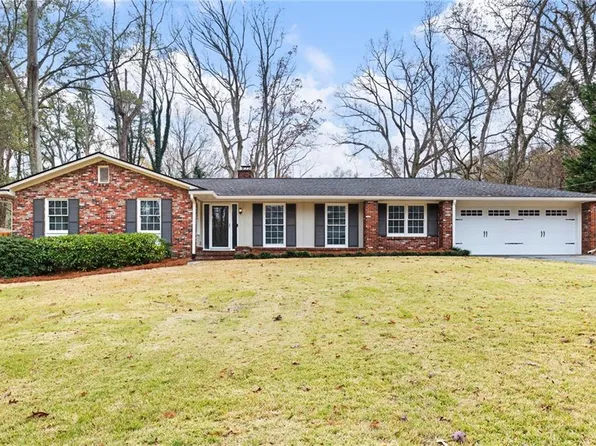 2017 Pine Hill Cir NW, Kennesaw, GA 30144
