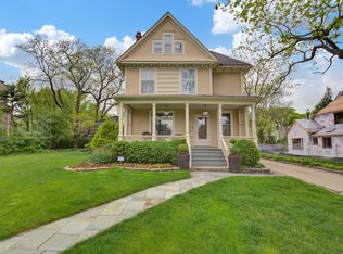 22 Orchard Pl, Hinsdale, IL