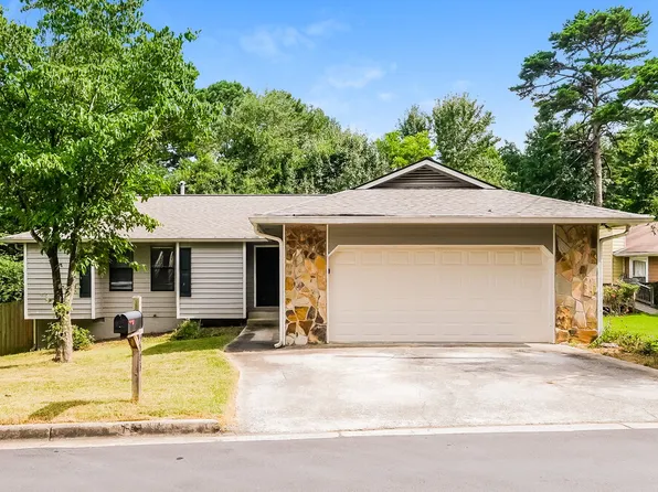 5503 Springwood Ln, Stone Mountain, GA 30087
