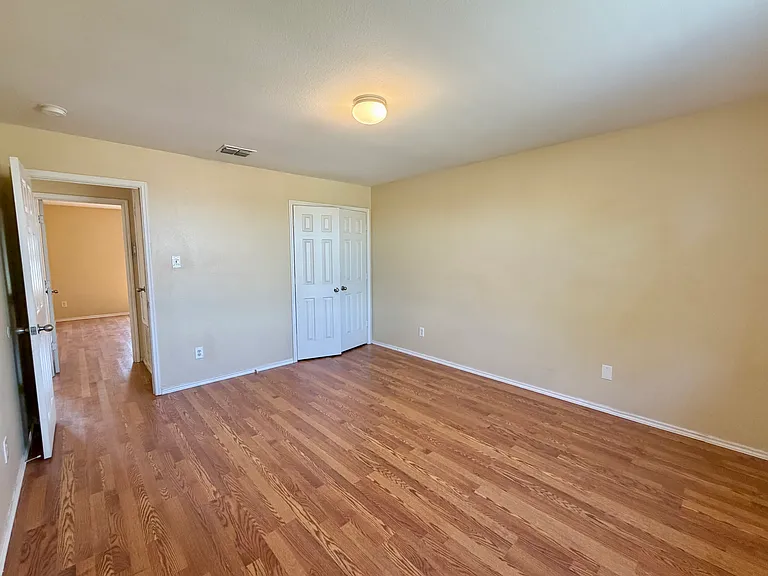 2732 Ingram Cir — Photo 18