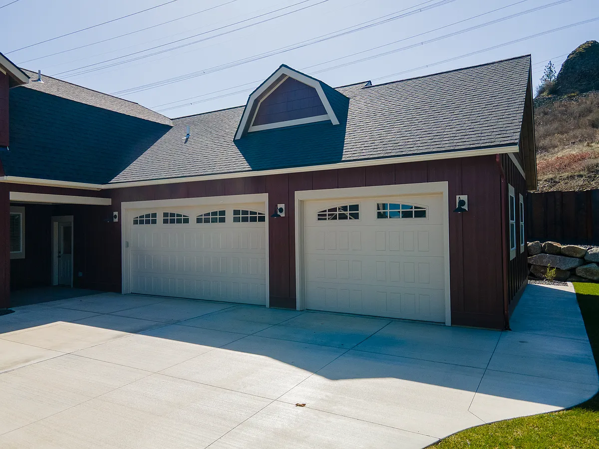 Building Photo - 1307 W Dairy Farm Ln