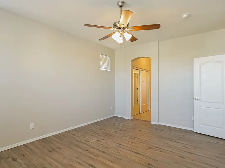 4237 E Santa Fe Ln — Photo 12