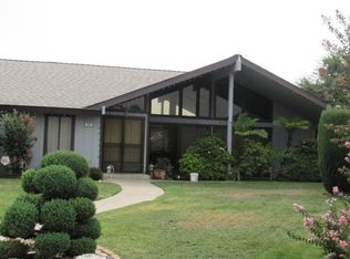 740 N Nichols Ave, Dinuba, CA