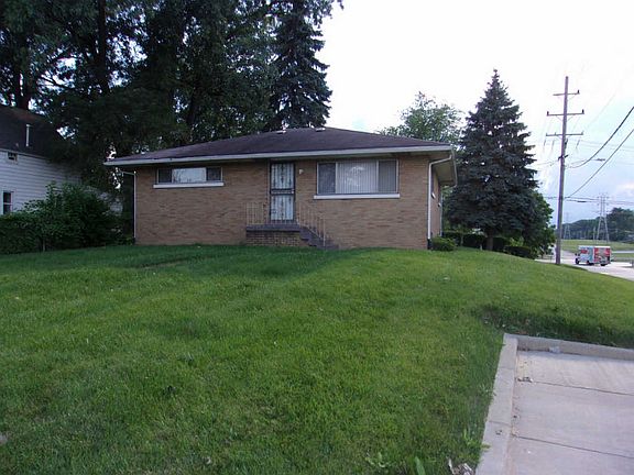 2nd image of 3000 Commercial Ave