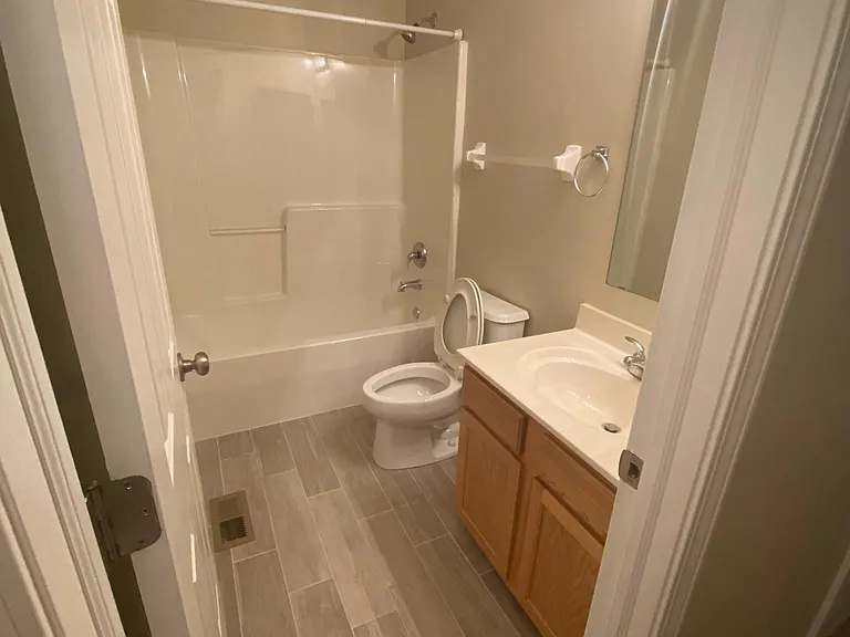 14204 Victory Ridge Dr — Photo 24