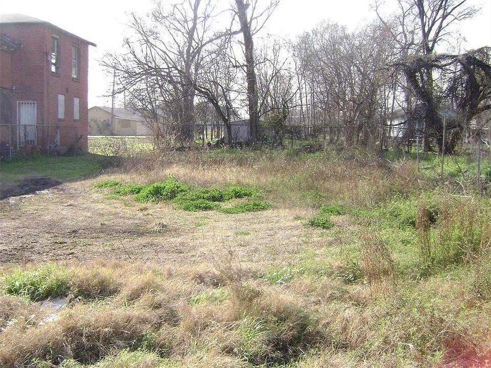 1st image of 2627 Eastex Fwy