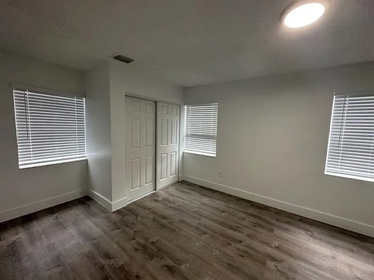 3315-3331 SW 15th Ave — Photo 42