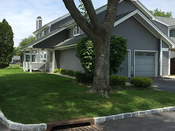 3rd image of 226 River Dr