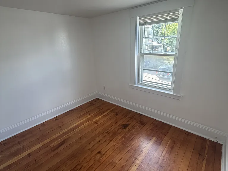 88 Linden St #2N — Photo 3