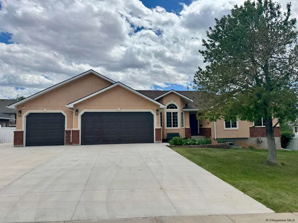 3310 Hayford Ave, Laramie, WY 82072
