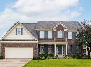 12135 Ashland Dr, Fishers, IN 46037