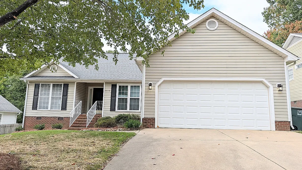 3 bed, 1560 sqft, $2,200 — Photo 1