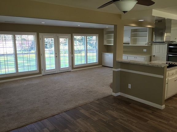 3rd image of 650 Palo Alto Dr