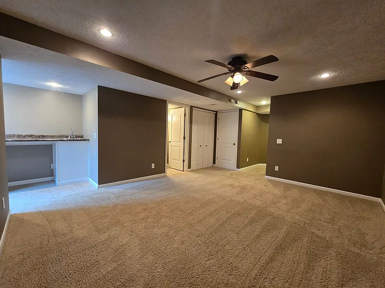 3526 Shepard Rd — Photo 16
