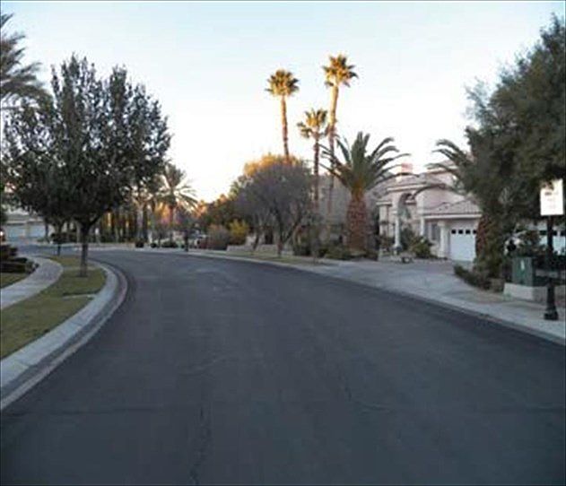 2nd image of 2074 Troon Dr