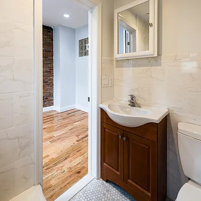 Rented by Nooklyn NYC LLC | media 47