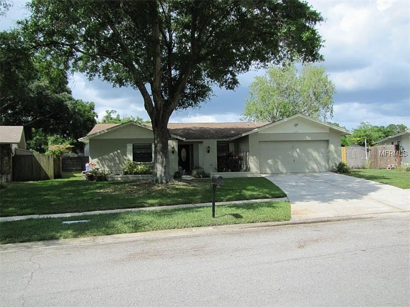 1st image of 16217 Parkside Dr