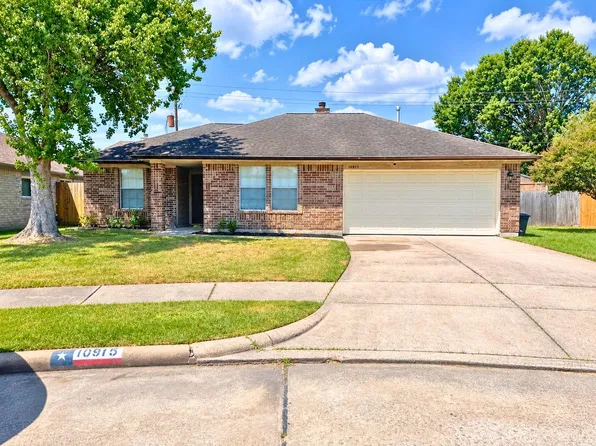 10915 Linwood Ct, La Porte, TX 77571